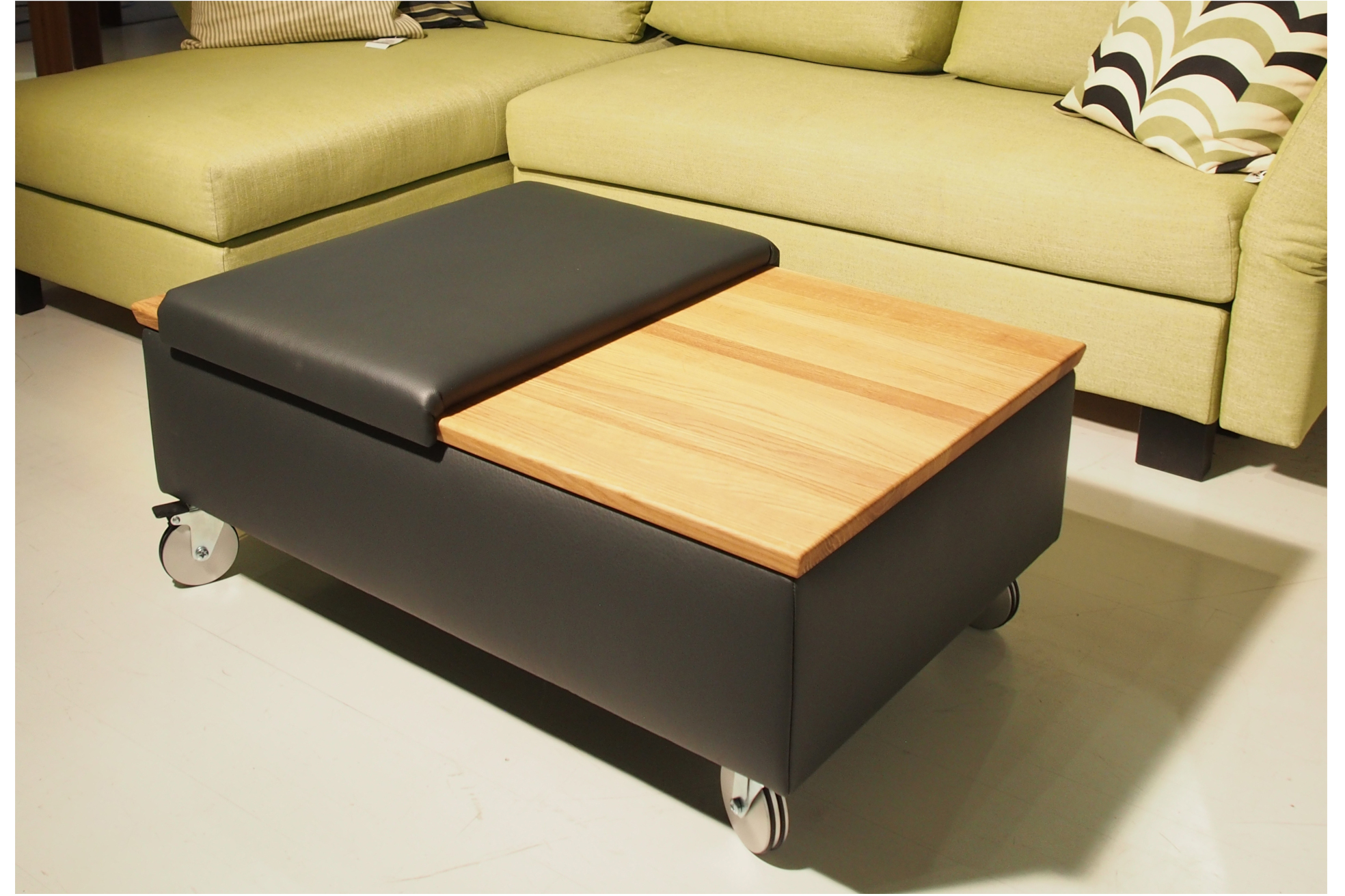 Hocker-Couchtisch Solo